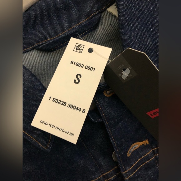 Levi’s Dark Denim Jumpsuit. Size Small. - Picture 5 of 7